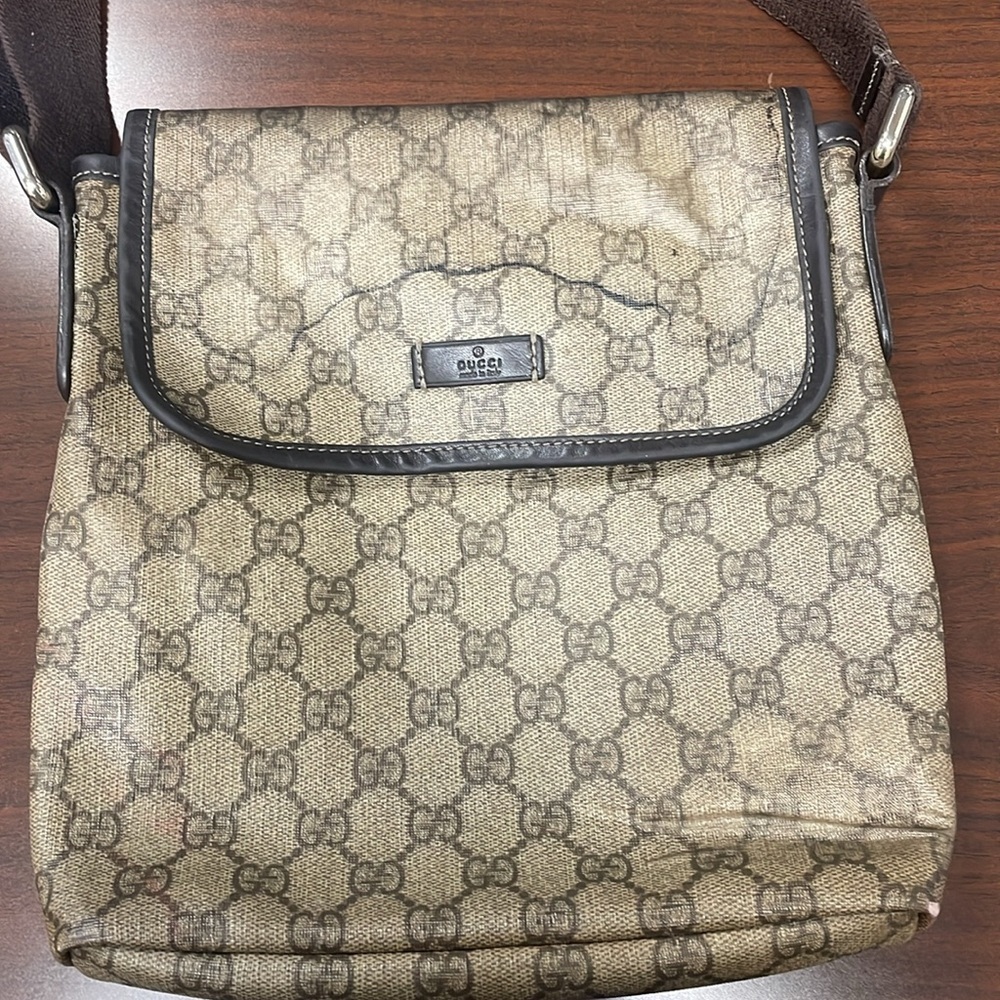 Vintage Gucci GG Supreme Monogram Small Crossbody Flap Bag - Picture 2 of 16